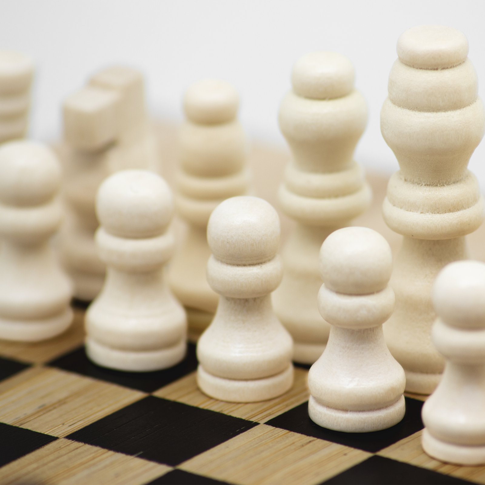 set de vino con juego de ajedrez chessy set de vino con juego de ajedrez chessy