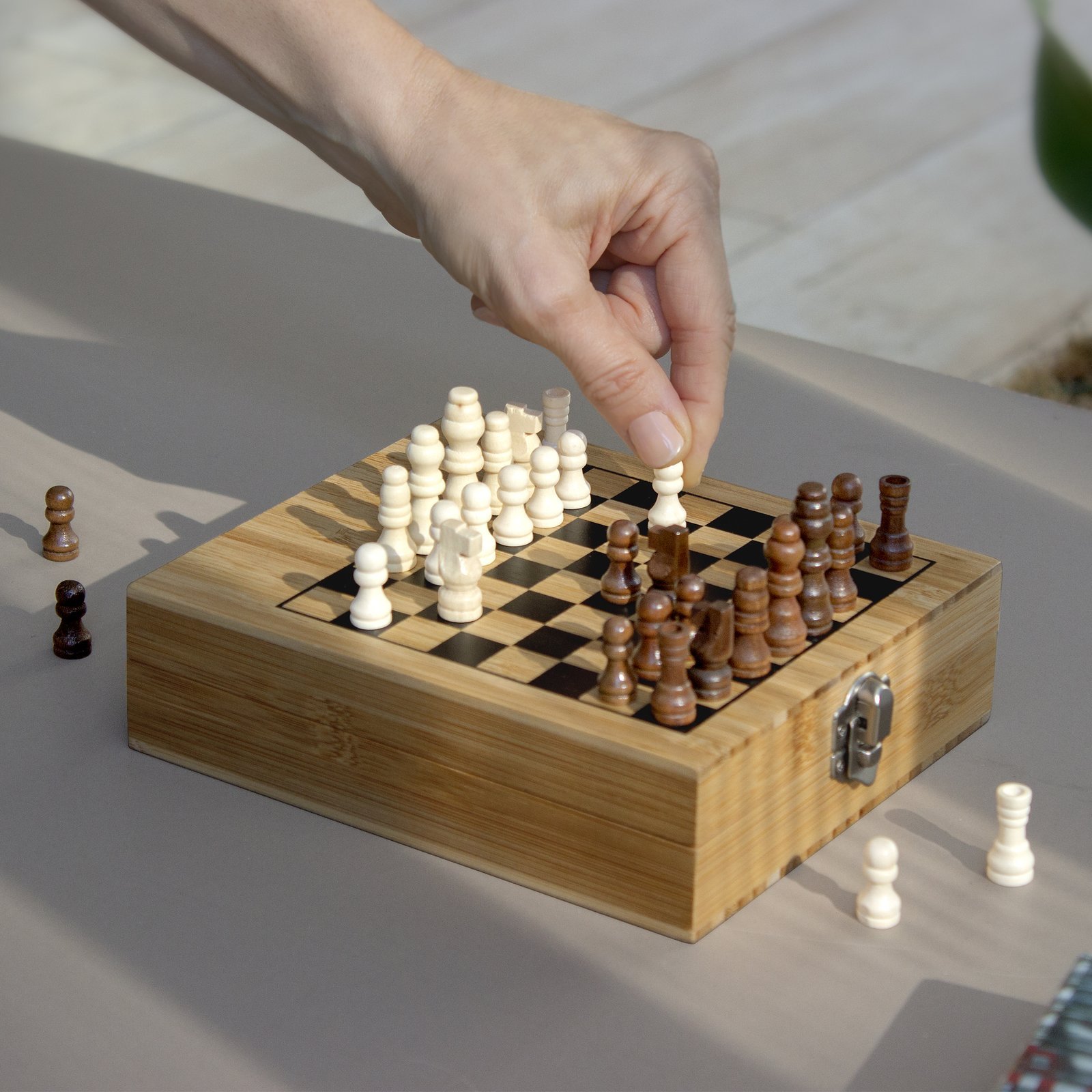 set de vino con juego de ajedrez chessy set de vino con juego de ajedrez chessy